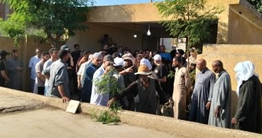 تشييع جثمان وزير الصحة الأسبق من مسقط رأسه بكفر الشاورشى فى الشرقية