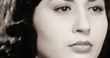 ذكرى رحيل الفنانة منى.. ابنة المنتجة آسيا كيف أشهرت إسلامها واعتزلت الفن