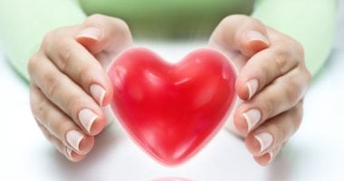 عيد الحب .. لماذا تتسارع ضربات القلب عند الشعور بمشاعر جميلة؟