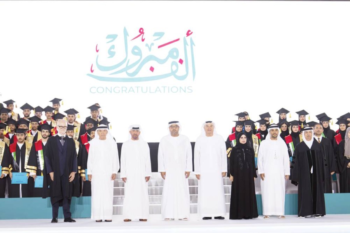 محمد بن حمدان بن زايد يشهد حفل تخريج طلبة مدارس الإمارات الوطنية
