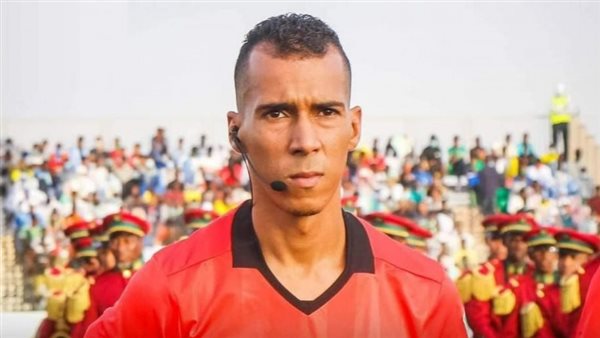 الموريتاني دحان بيدا حكما لمباراة الإياب بين بيراميدز والجيش الملكي في ربع نهائي أفريقيا