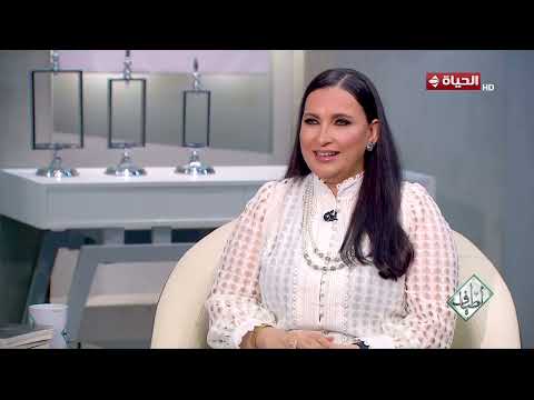 أطياف - د. أشرف الصباغ: الحذاء هو أقل ما يمكن أن يتبقى بعد الحرب حيث يضيع كل شئ وتبقى الأحذية