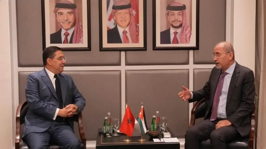 الصفدي ونظيره المغربي يبحثان العلاقات والتنسيق الثنائي...