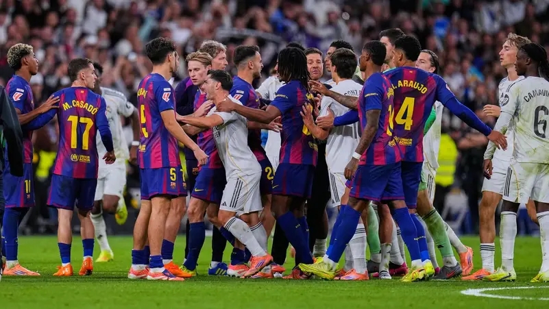 ريال مدريد يرفض إقامة ممر شرفي.. ويستهدف إفساد احتفال برشلونة