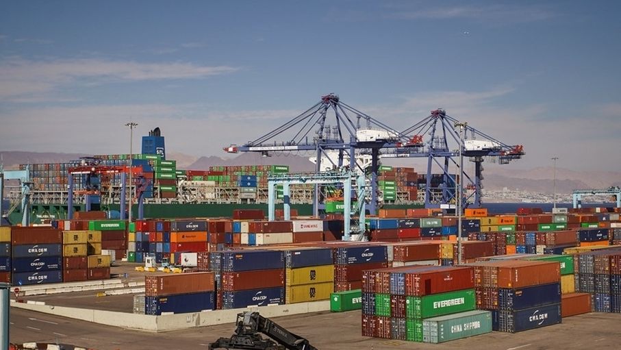 صادرات صناعة عمان تنمو بنسبة 2.9 % بالربع الأول