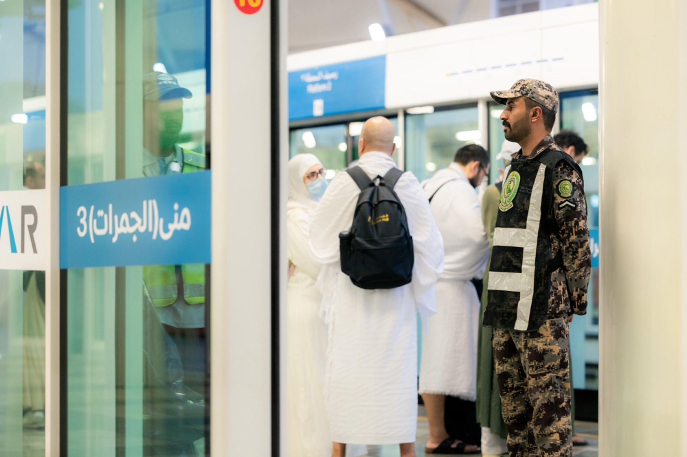 خلال موسم الحج.. متابعة دقيقة لعمل قوات أمن المنشآت في قطار المشاعر