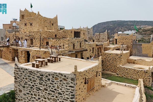 قرية "المدانة" بالنماص.. لوحة تراثية تحتضن جمال الطبيعة وسحر الحياة الريفية