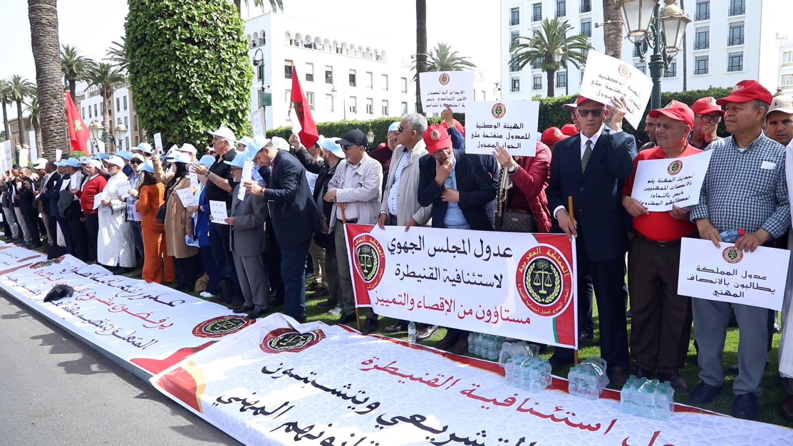العدول يعلنون العودة للعمل والطعن في بعض مواد قانون المهنة “لعدم دستوريتها”