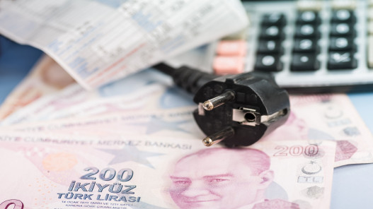تركيا ترفع أسعار الكهرباء والغاز 25% اعتباراً من السبت