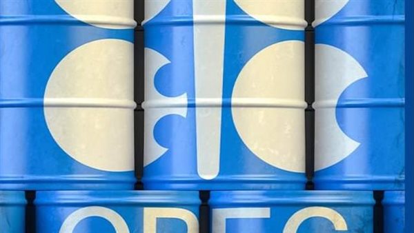 بلومبرج: "أوبك+" يدرس استئناف زيادة إنتاج النفط في أبريل