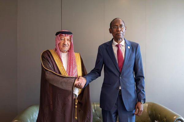 نائب وزير الخارجية يلتقي وزير خارجية السنغال