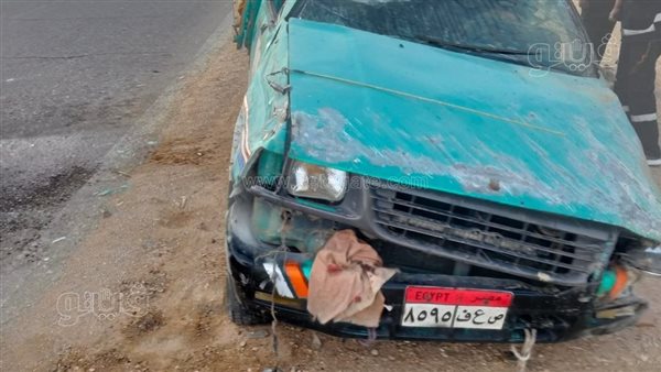 إصابة 15 عاملا في انقلاب سيارة ربع نقل بالطريق الصحراوى الغربى بأسوان