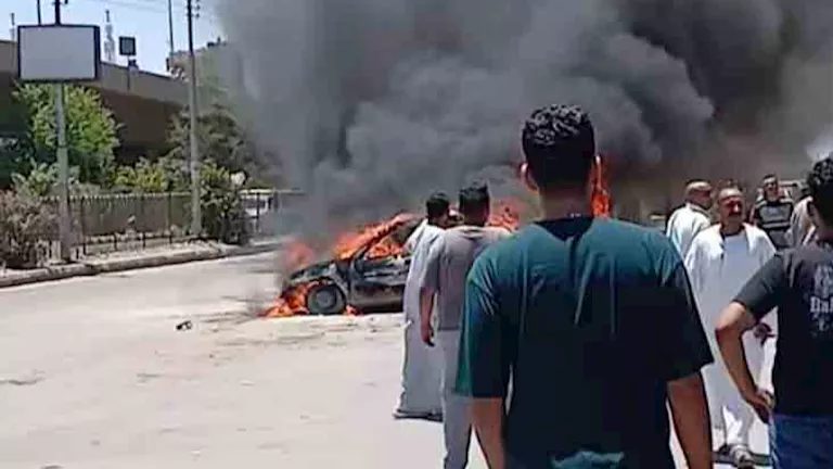 احتراق سيارتين ملاكي فى المنيا بسبب حرارة الجو