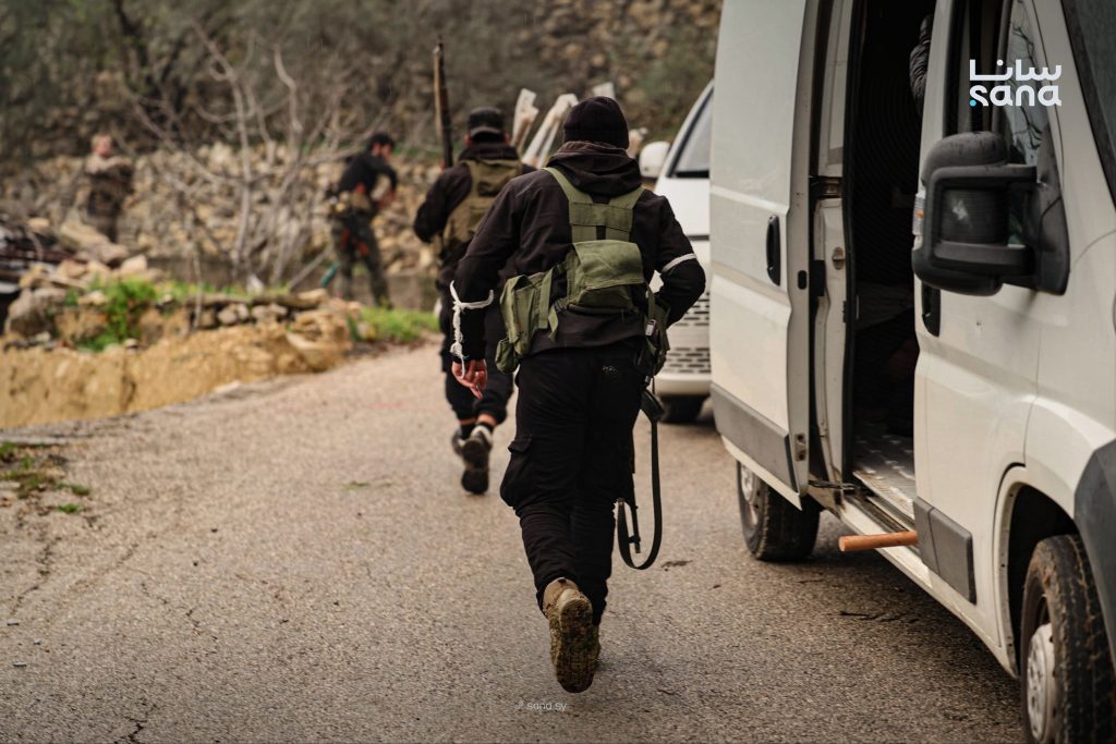 الأمن الداخلي ينفّذ عملية نوعية في ريف جبلة ويقضي على متزعم ميليشيا “سرايا الجواد”