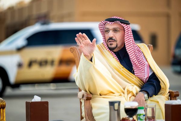 أمير القصيم يشارك رجال الأمن مأدبة الإفطار