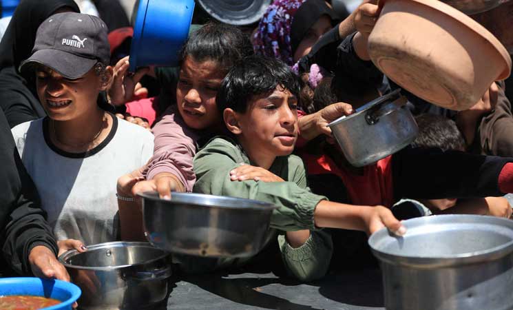 في يوم ضحايا العدوان.. الإبادة الإسرائيلية تسلب أطفال غزة طفولتهم