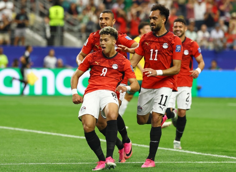 منتخب مصر يحجز مقعده في ثمن النهائي في المونديال
