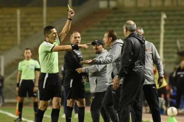 مصدر بلجنة الحكام يكشف حقيقة هجوم محمود وفا على لاعبي الأهلي
