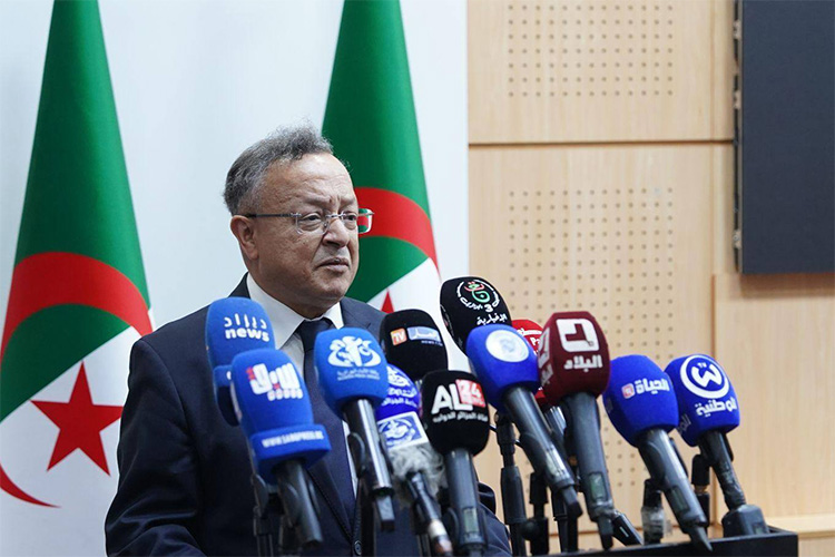 انطلاق تسجيلات برنامج "أدرس بالجزائر" في طبعته الثانية