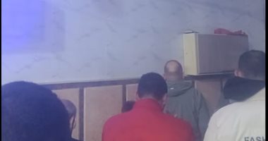 أداء صلاة التهجد ودعاء القنوت بمسجد الصفا بكفر الشيخ.