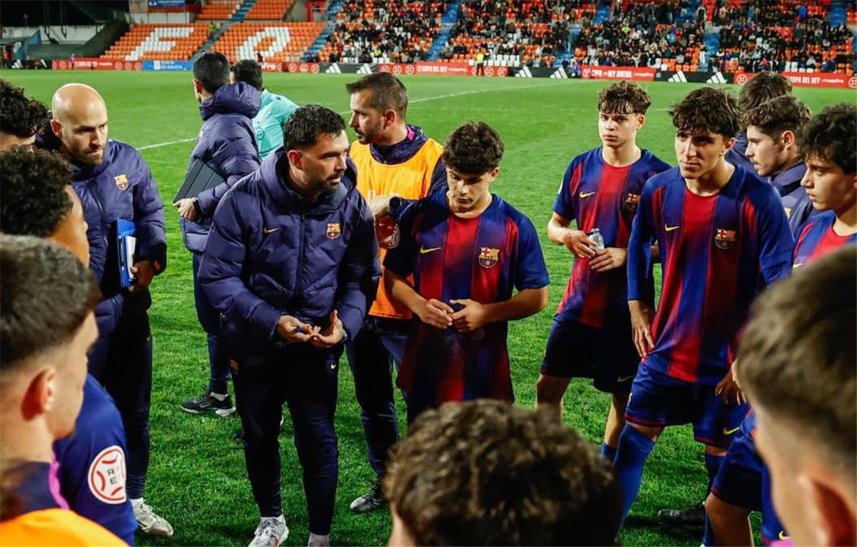 موعد والقنوات الناقلة لمباراة برشلونة وريال بيتيس اليوم في نهائي كأس إسبانيا