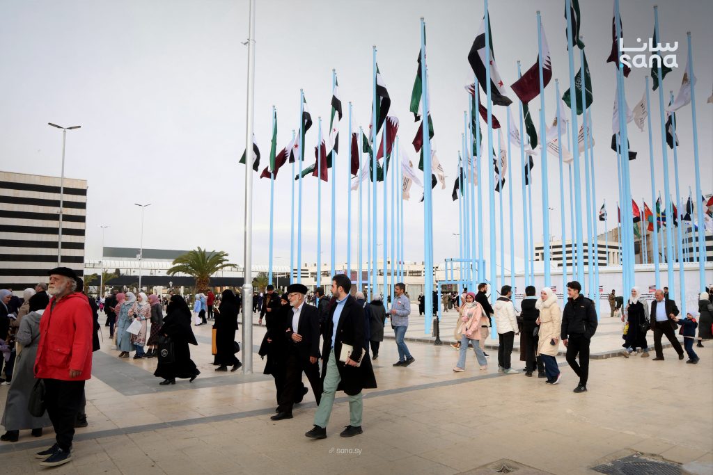 لليوم الخامس.. معرض دمشق الدولي للكتاب يواصل فعالياته