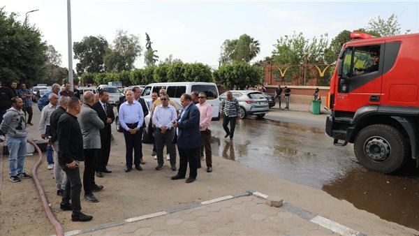 محافظ القاهرة: لجنة هندسية لمعاينة مخزن الخردة المحترق بمدينة نصر