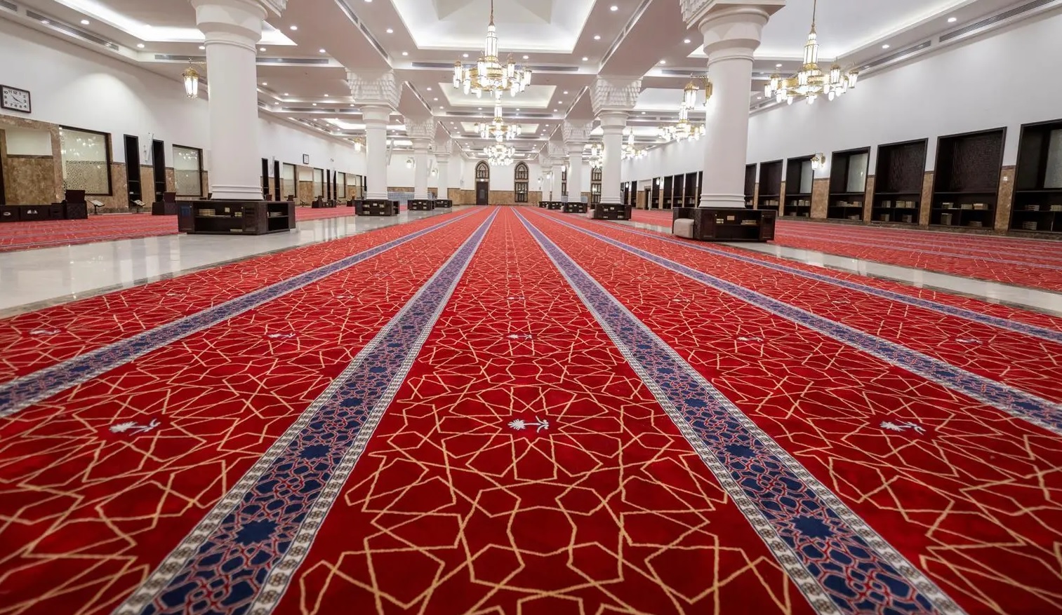 حائل تنهي تجهيز 664 جامعًا لإقامة صلاة عيد الفطر