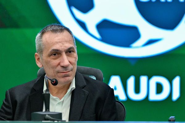 دونيس يعلن قائمة الأخضر وبرنامج إعداده لكأس العالم 2026