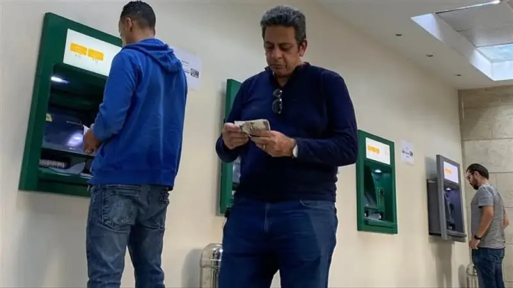 تبكير صرف مرتبات أبريل 2026 خمسة أيام.. موعد رسمي وأماكن السحب