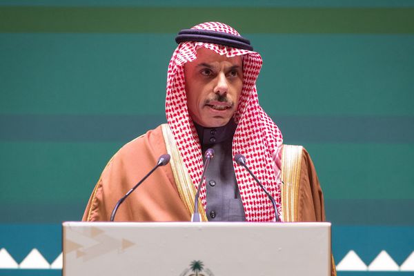 وزير الخارجية: المملكة ترفض أي ترتيبات أو آليات جديدة لإدارة مضيق هرمز