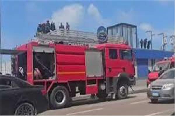 إصابة 3 أشخاص في حريق بمطعم أسماك على كوبري سيدي جابر بالإسكندرية