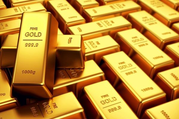 أوقية الذهب تنخفض اليوم إلى 3956.92 دولار
