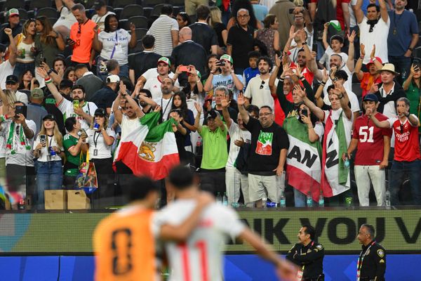 المنتخب الإيراني يستهل مشواره بالتعادل الإيجابي مع نيوزيلندا