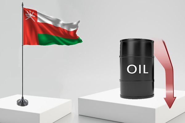 سعرُ نفط عُمان ينخفض 32 سنتًا