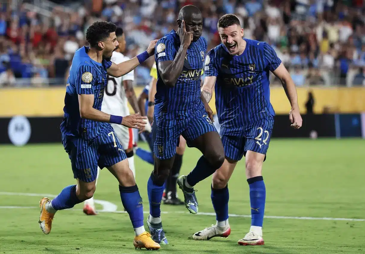 الهلال يكشف عن مغادرة كوليبالي إلى إسبانيا لفحص إصابته
