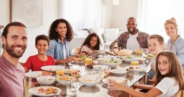 عيدك فتة وفرحة.. أطباء يقدمون الدليل الشامل لتناول اللحوم.. إزاى تتجنب ارتفاع الكوليسترول والدهون.. أى القطع أفضل صحيا.. نصائح خاصة لمرضى النقرس.. روشتة لتجنب التخمة.. طرق الطبخ الأفضل