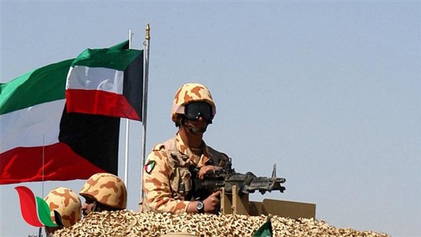 الدفاع الكويتية تدعو إلى عدم الاقتراب من أي حطام أو شظايا ناتجة عن عمليات اعتراض أهداف معادية
