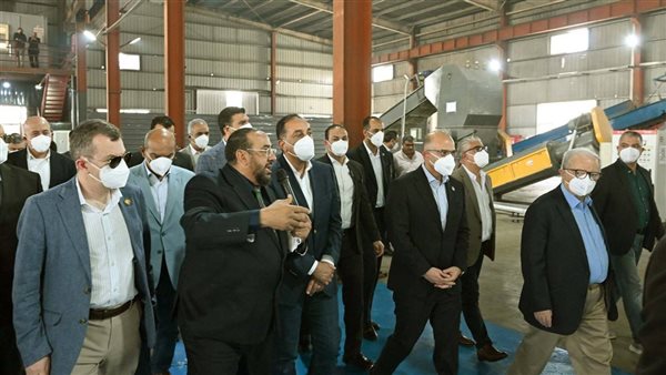 رئيس الوزراء: تحفيز الاستثمارات بمجالات إعادة التدوير وإدارة المخلفات لتقليل معدلات التلوث