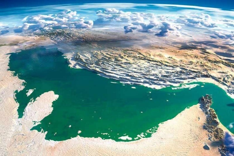 أمريكا توجه ضربات إلى إيران .. وطهران تتهم واشنطن بإفشال الدبلوماسية