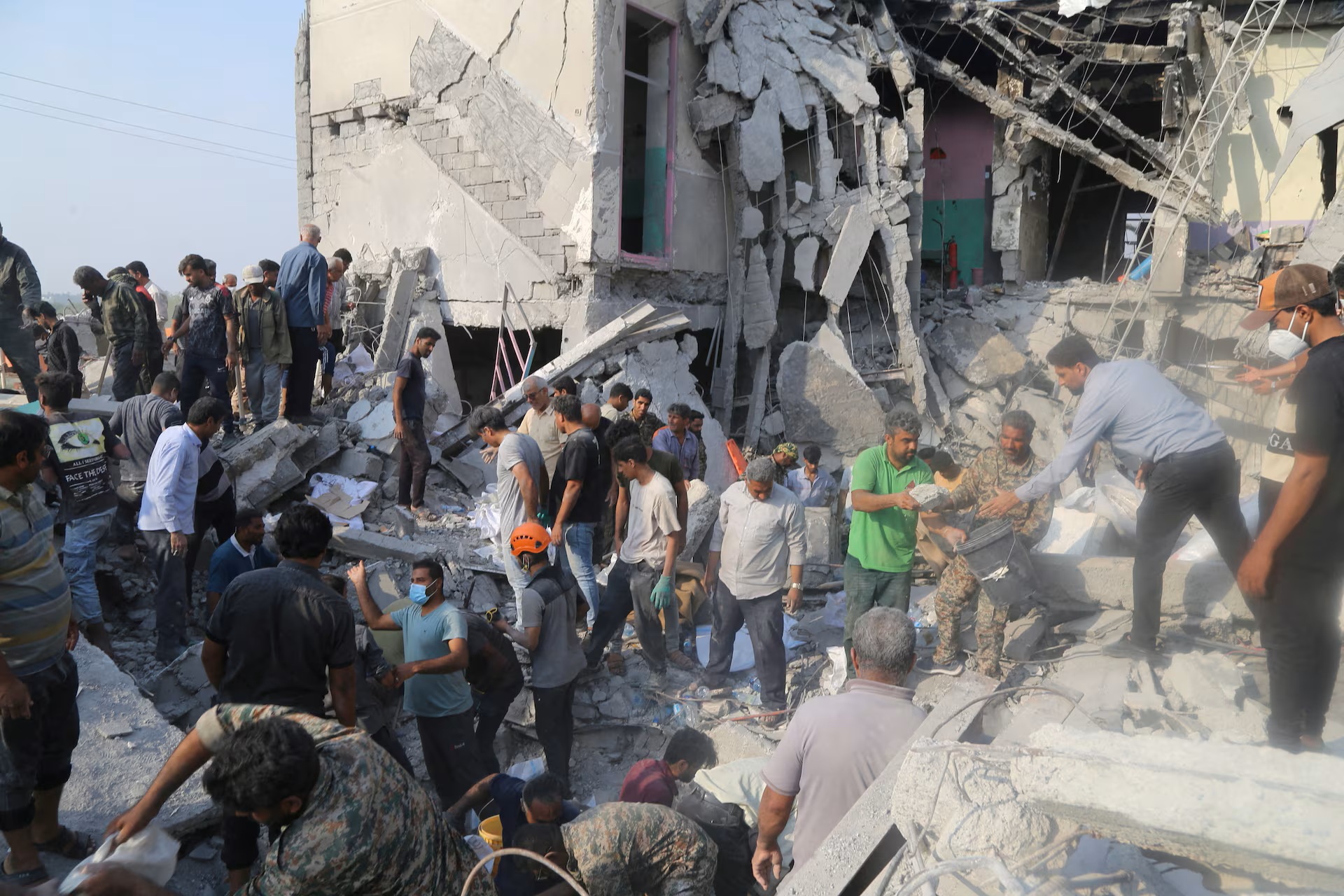 مدرسة أخرى للبنات تتعرض للعدوان الصهيو