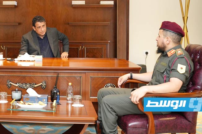 المنفي يستمع إلى إحاطة من حمزة حول أحداث الشغب في طرابلس وترهونة