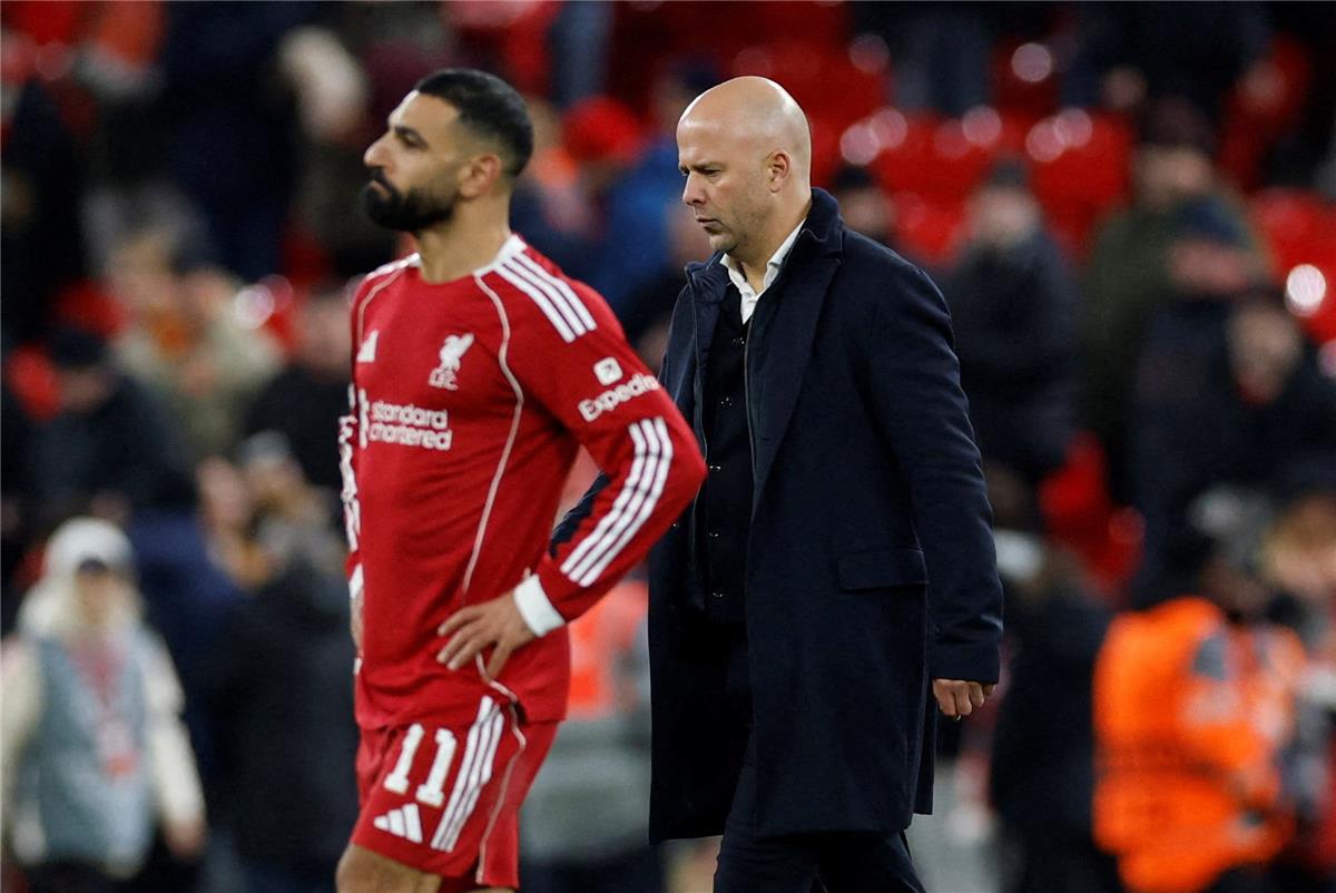 سلوت يطلب من ليفربول التعاقد مع لاعب إفريقي لخلافة محمد صلاح