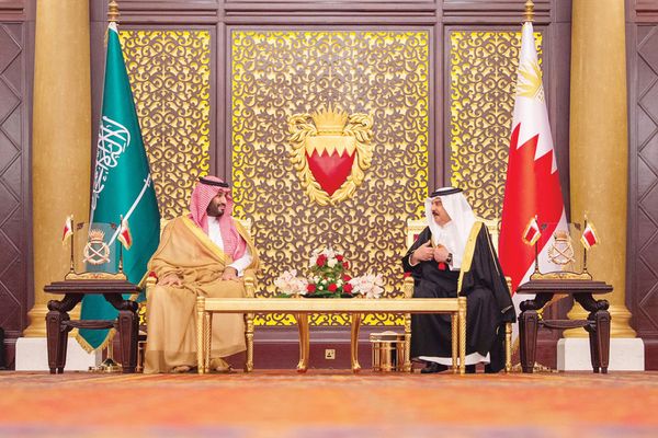 ولي العهد.. شخصية قيادية أبهرت العالم