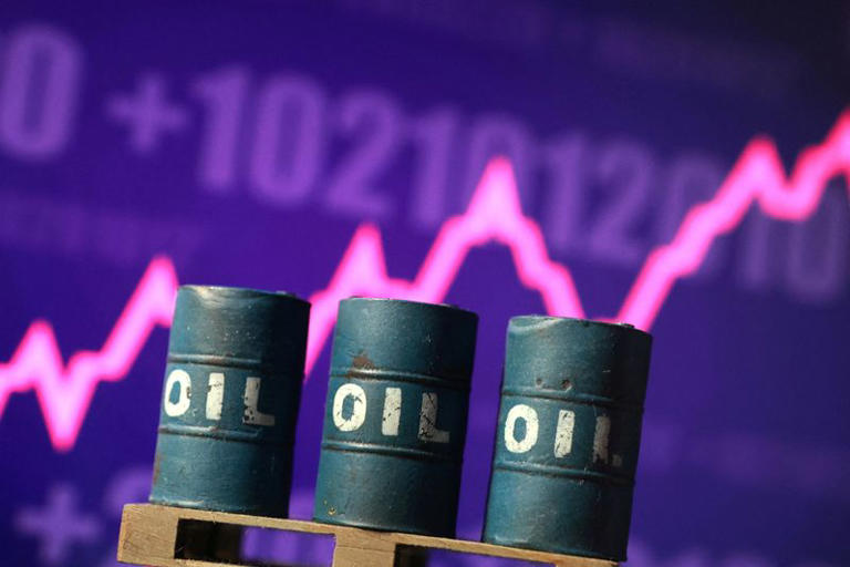 ارتفاع أسعار النفط في ظل تقارير عن تعطل الإمدادات
