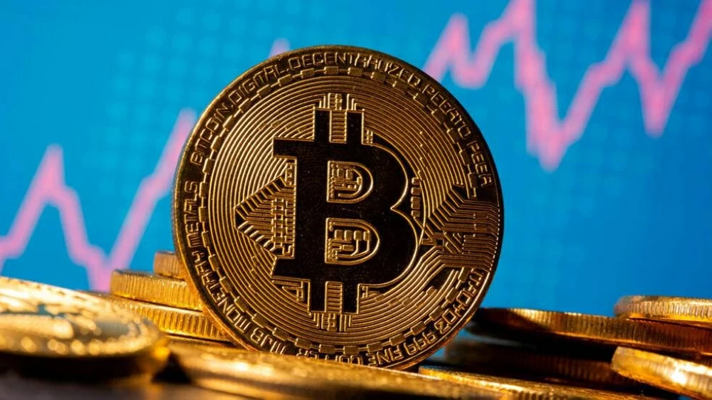 «بيتكوين» تقلص المكاسب.. تداولات عند 79.700 دولار