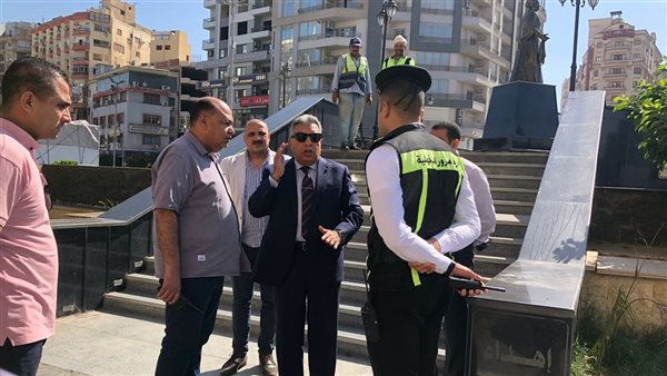 محافظ الدقهلية يتابع انتظام العمل بمنافذ الخبز المدعم بالمنصورة