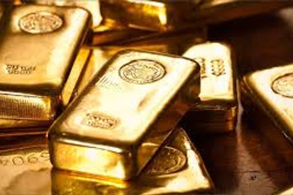 الذهب يواصل انخفاضه مع تصاعد التوترات