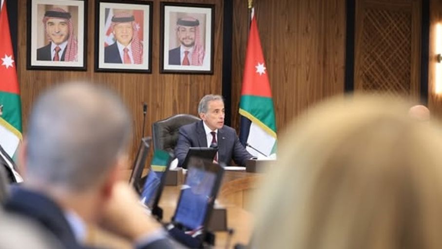 حسان: الإبقاء على فارق الـ 5 سنوات أو 60 اشتراكاً بين المرأة والرجل في التقاعد المبكر