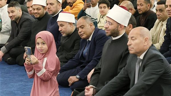 الأوقاف تحتفل بذكرى العاشر من رمضان بمسجد العزيز الحكيم (صور)